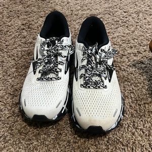 Women’s Brooks Ghost 14